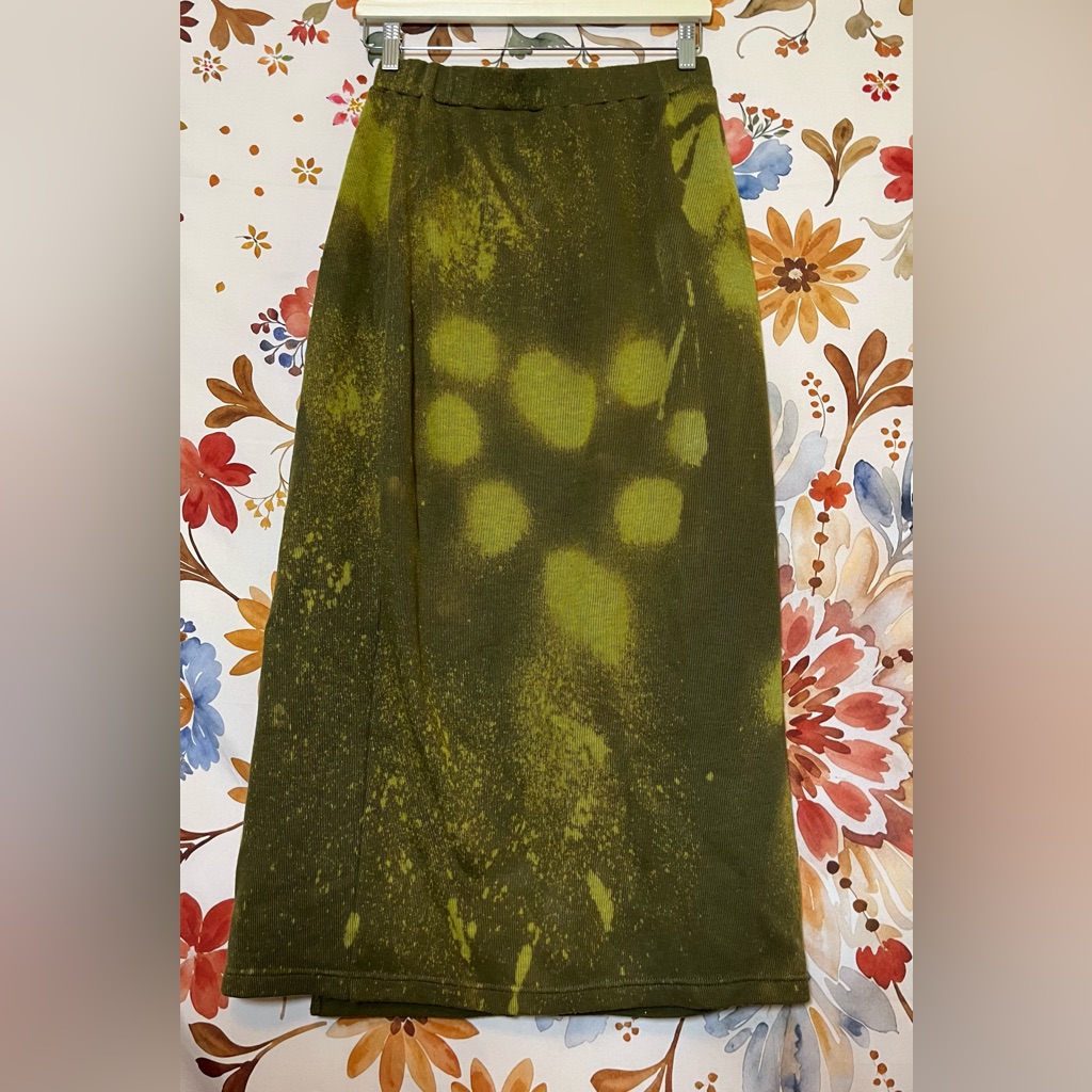 Express Vtg M Pull On Green Bleach Dye Abstract Heart Goblin Grunge Wrap Skirt — image 2 of 6